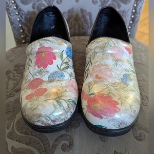 🌻🌷Floral Women's Slip-On Shoes